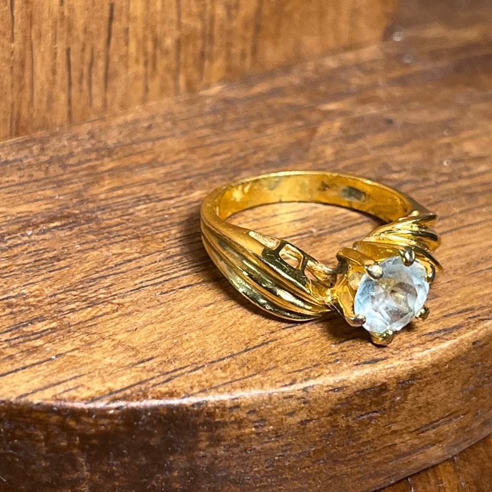 Vtg Gold Plated Aquamarine Solitaire Bypass Ring Size 6.75 Round Blue Stone - Picture 2 of 9